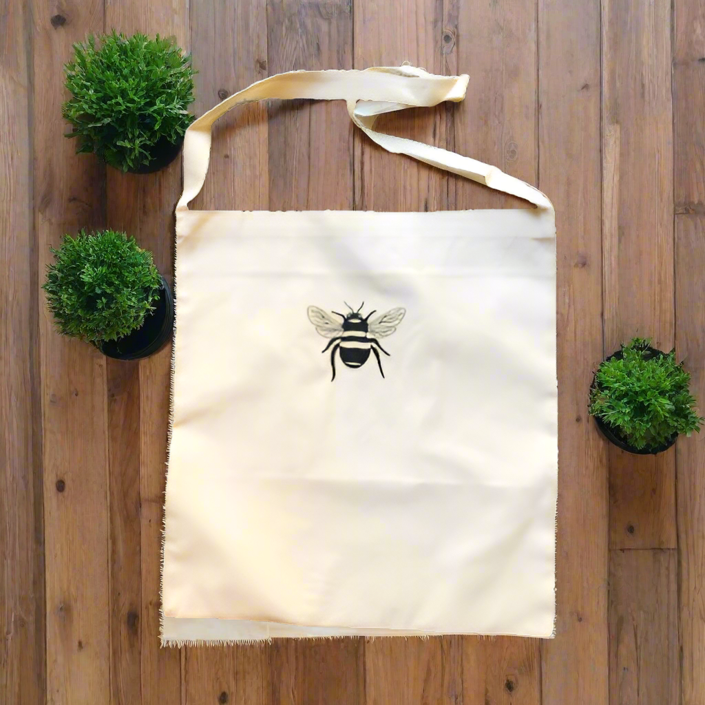 Bee Tote